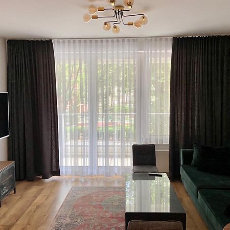Green Sofa Apartment Вроцлав Екстер'єр фото