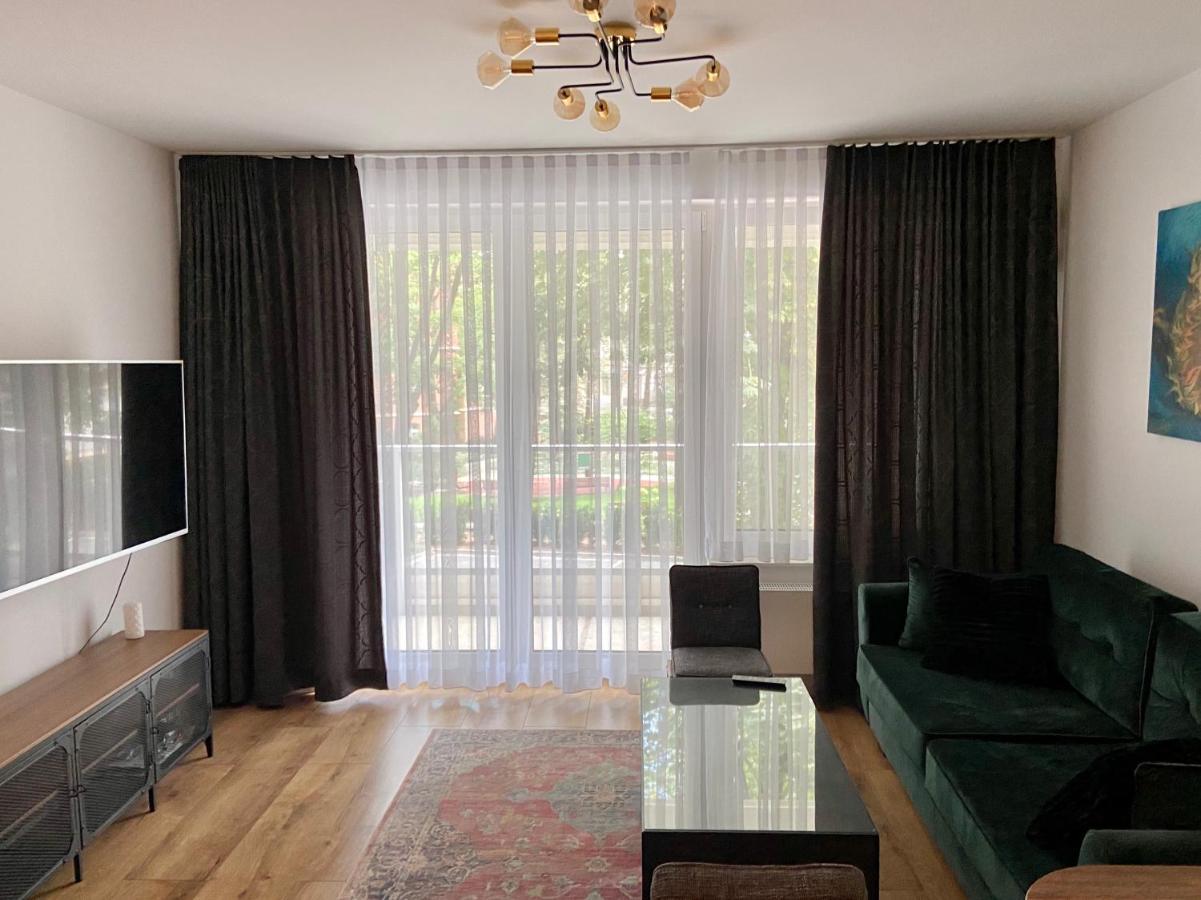 Green Sofa Apartment Вроцлав Екстер'єр фото